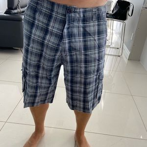 Plaid blue men’s shorts cargo xxl fits like 34/46